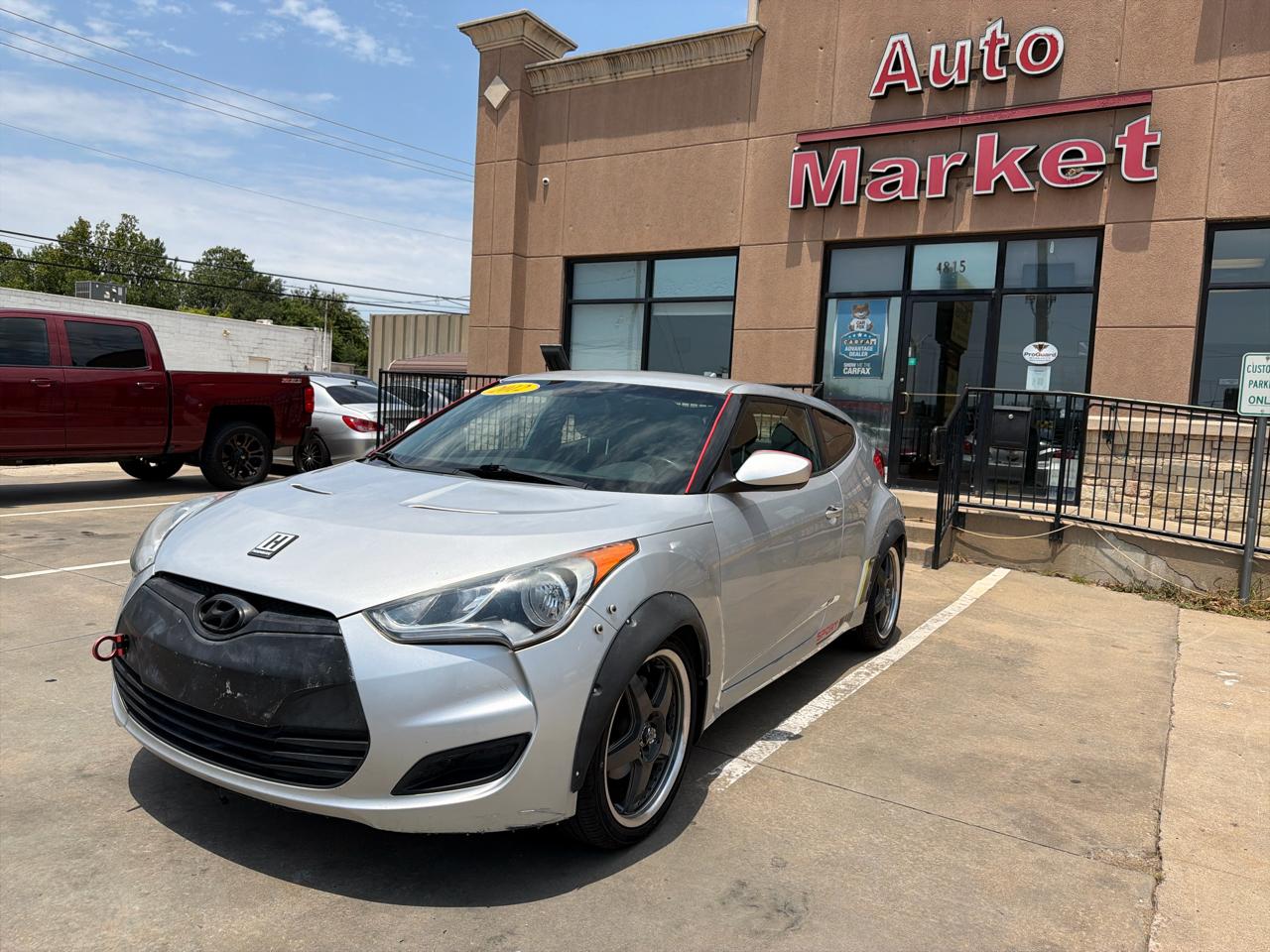 2012 Hyundai Veloster 3dr Cpe Man w/Black Int