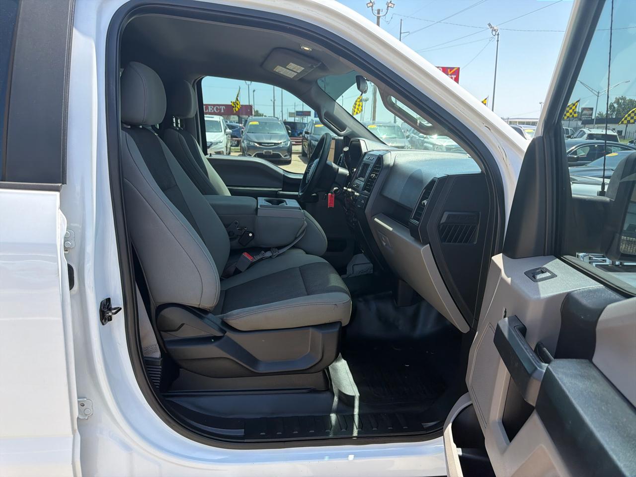 Ford F-150 4WD SuperCrew 145" XL 2018