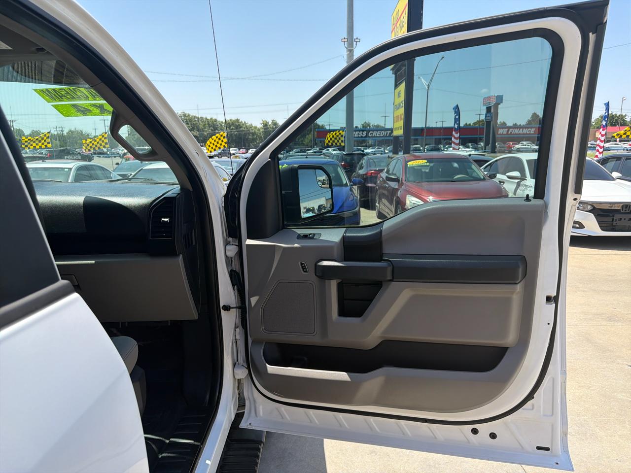 Ford F-150 4WD SuperCrew 145" XL 2018