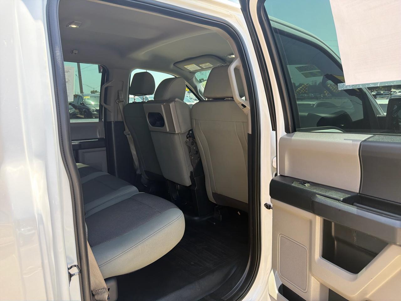 Ford F-150 4WD SuperCrew 145" XL 2018