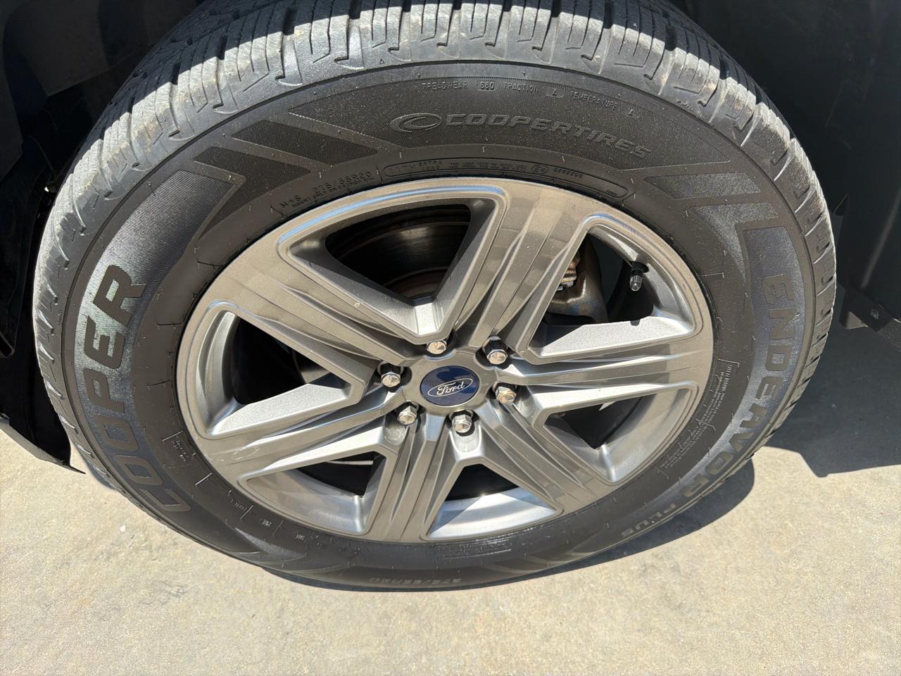 Ford F-150 4WD SuperCrew 145" XL 2018