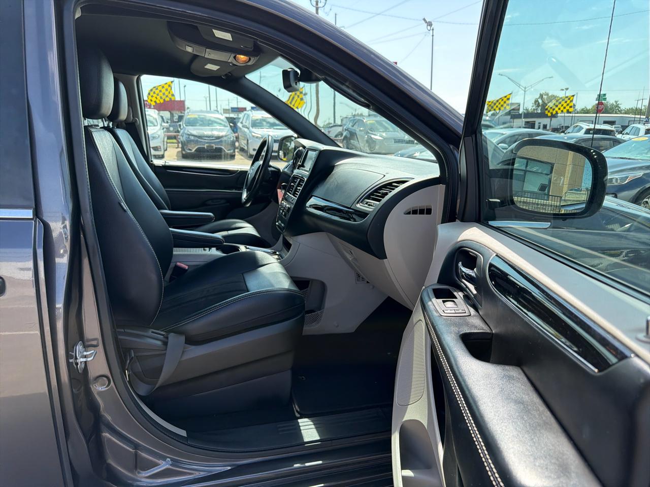 Dodge Grand Caravan SXT Wagon 2020
