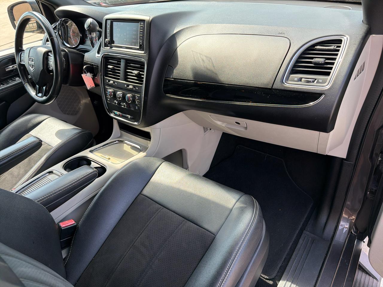 Dodge Grand Caravan SXT Wagon 2020