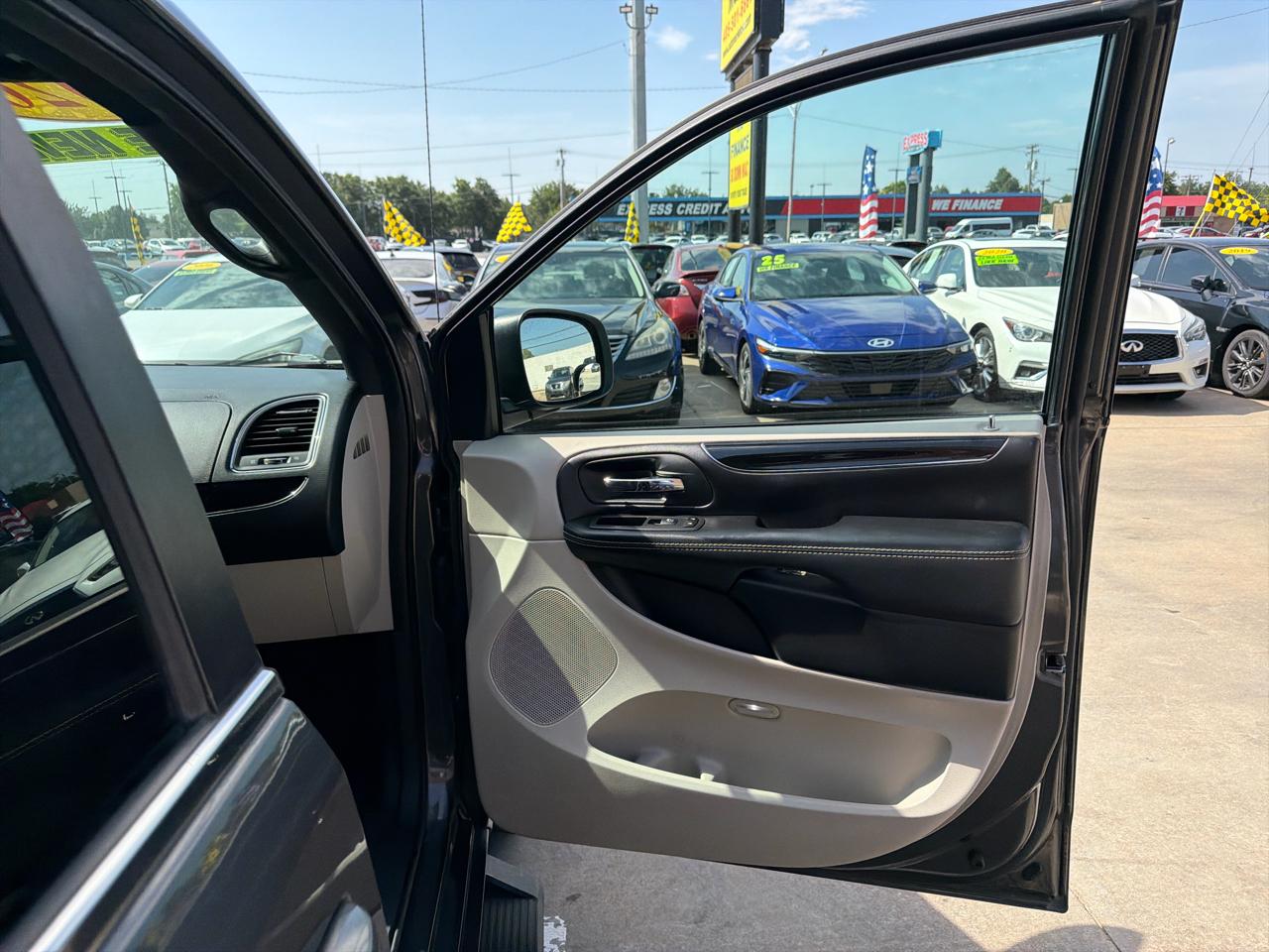 Dodge Grand Caravan SXT Wagon 2020