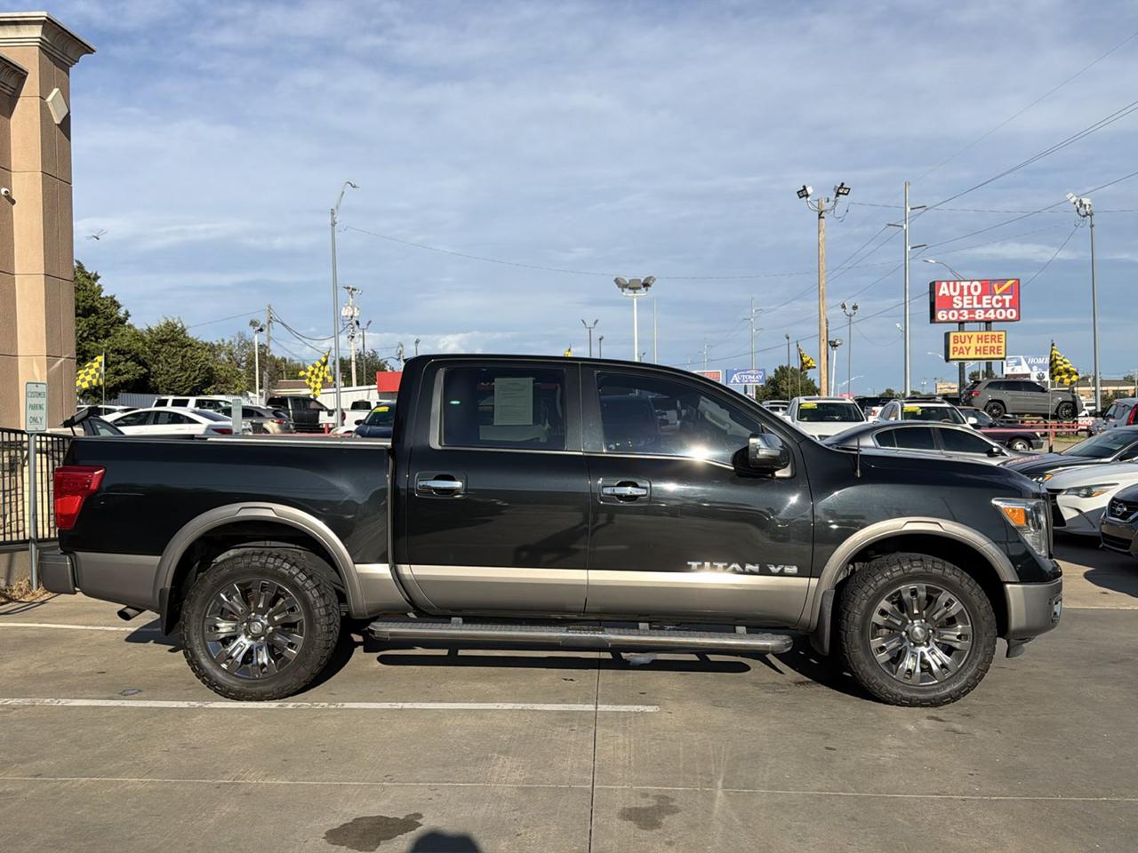 Nissan Titan 4x4 Crew Cab Platinum Reserve 2019
