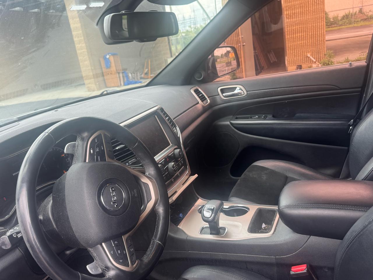 Jeep Grand Cherokee Laredo 4WD 2015