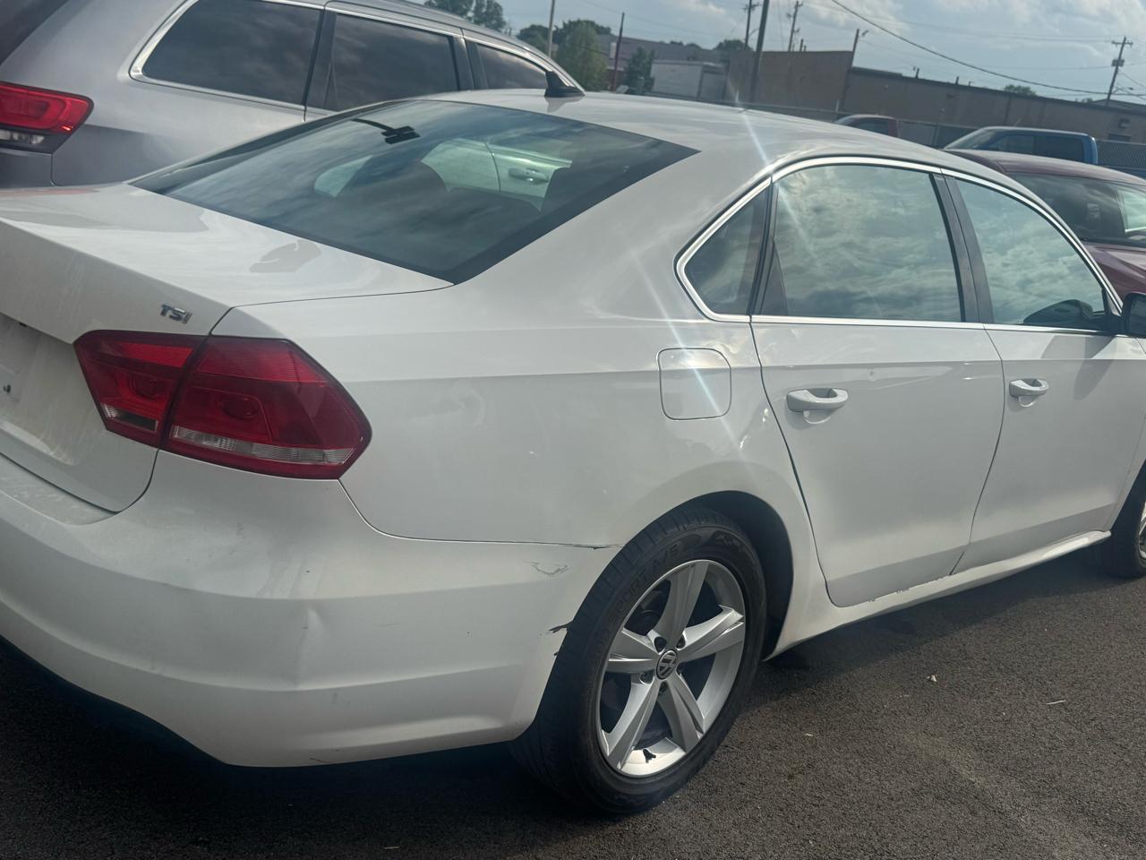 2015 Volkswagen Passat S 6A