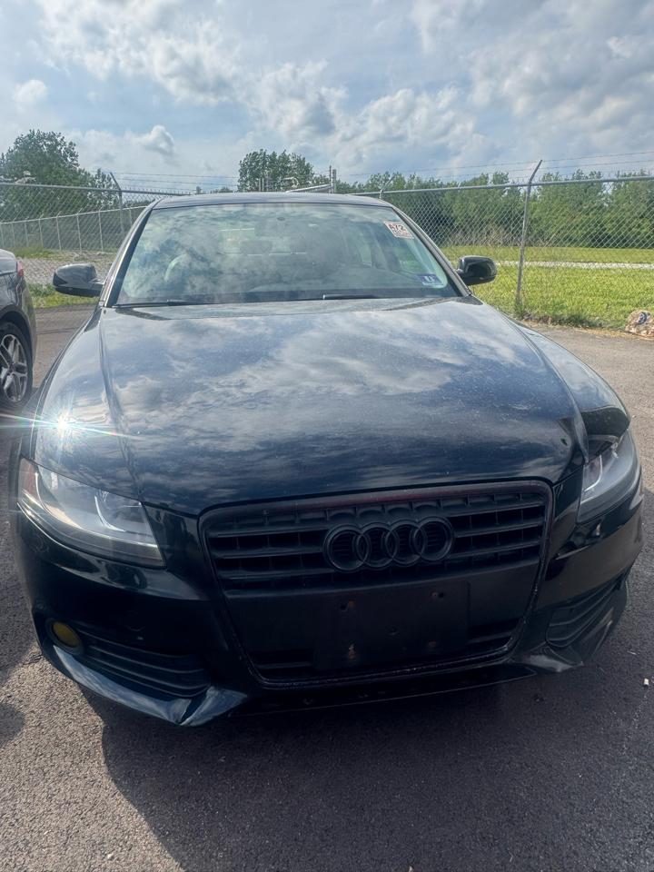 Audi A4 2.0T Sedan quattro Tiptronic 2011