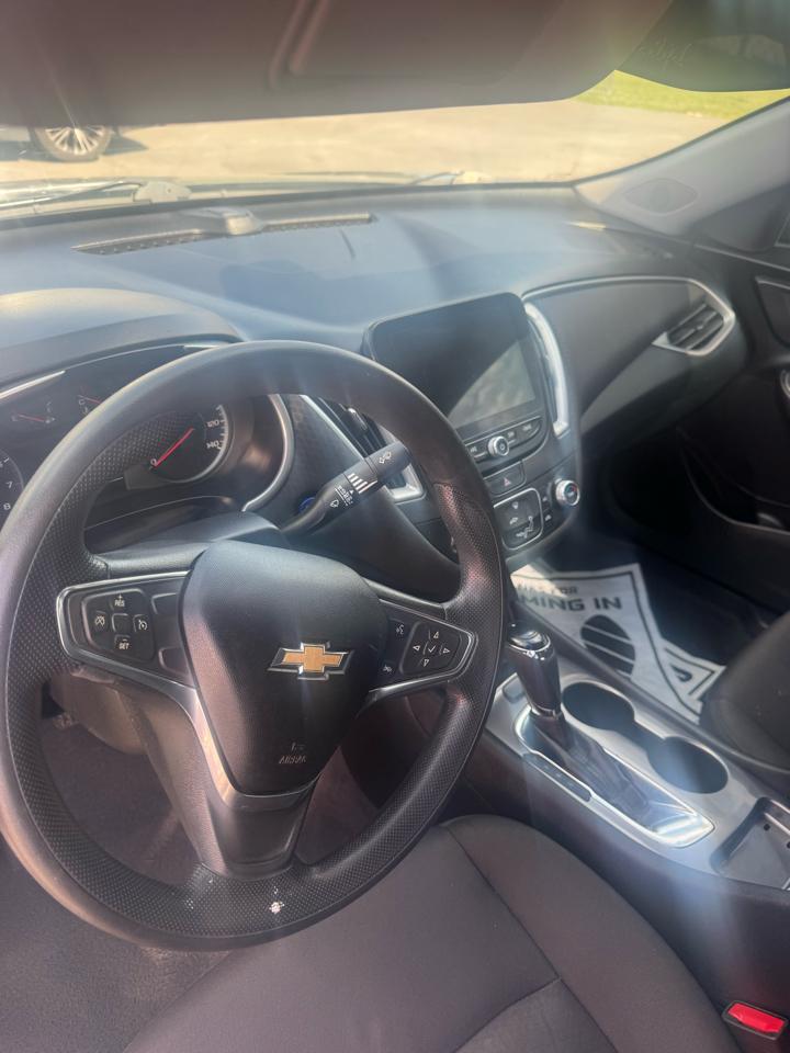 Chevrolet MALIBU LT Base 2019