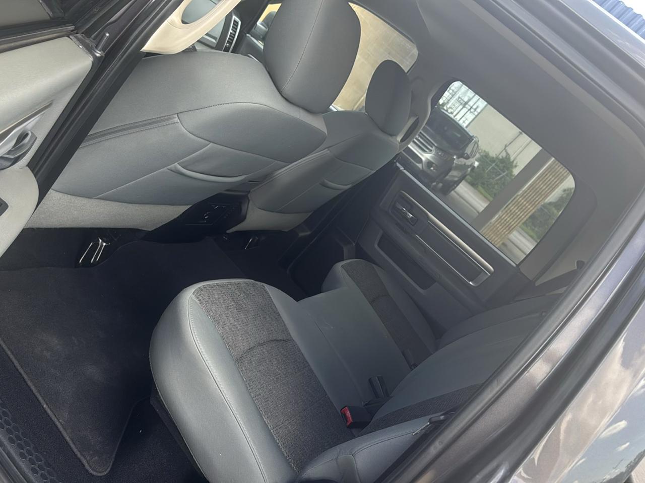 RAM 1500 Big Horn 4wd Quad Cab 2014
