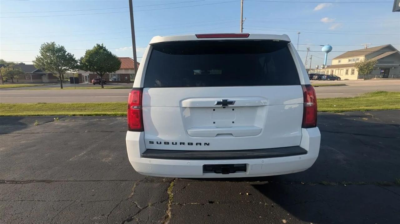 Chevrolet Suburban  2018