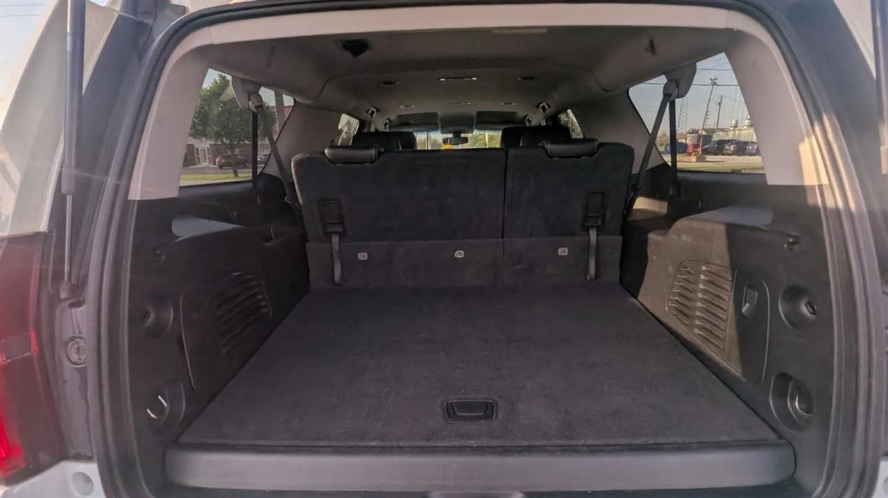 Chevrolet Suburban  2018