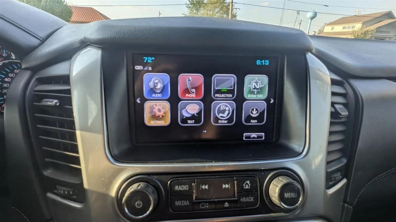 Chevrolet Suburban  2018