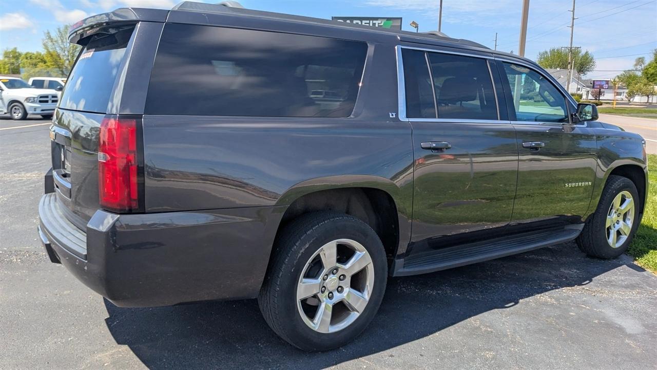 Chevrolet Suburban  2016