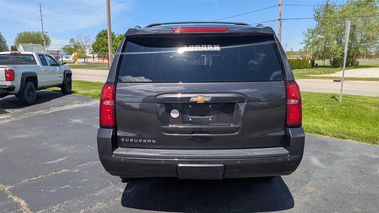 Chevrolet Suburban  2016