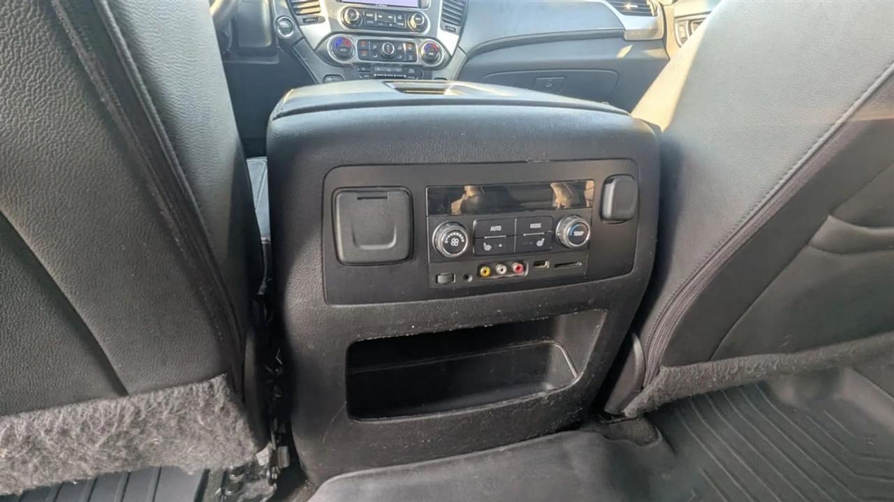 Chevrolet Suburban  2016
