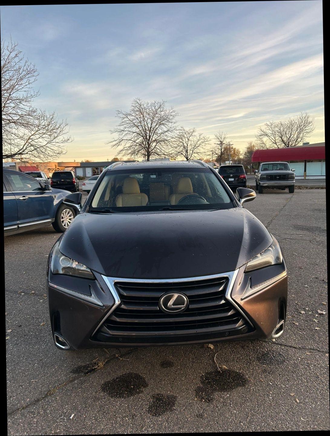 Lexus NX 200t  2015