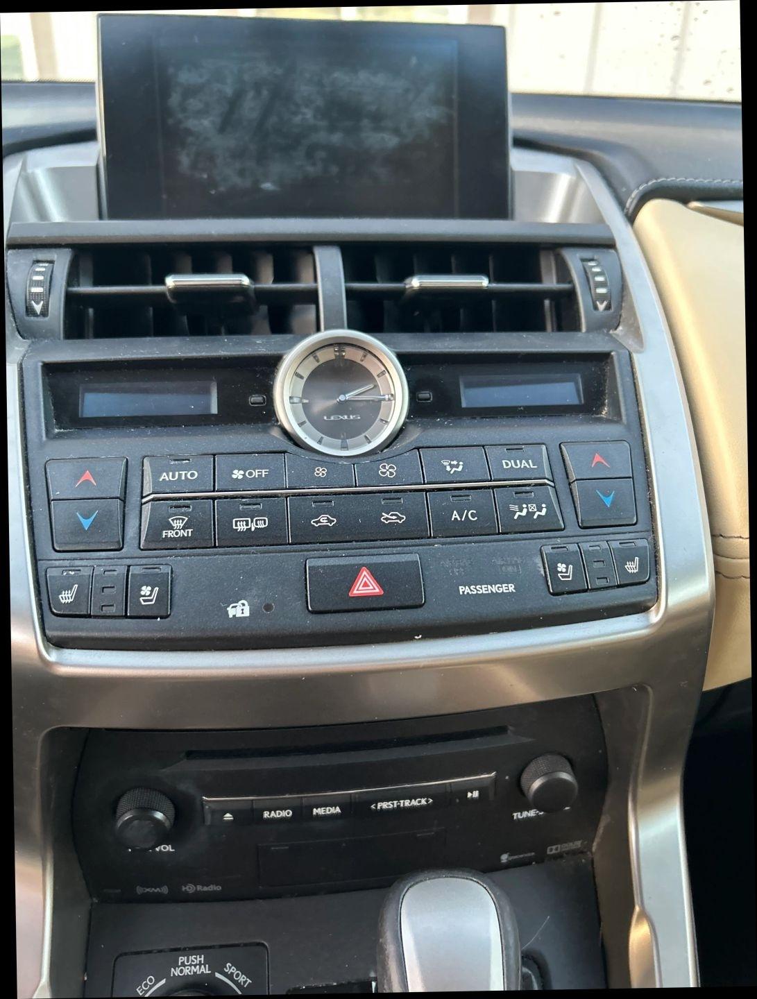 Lexus NX 200t  2015