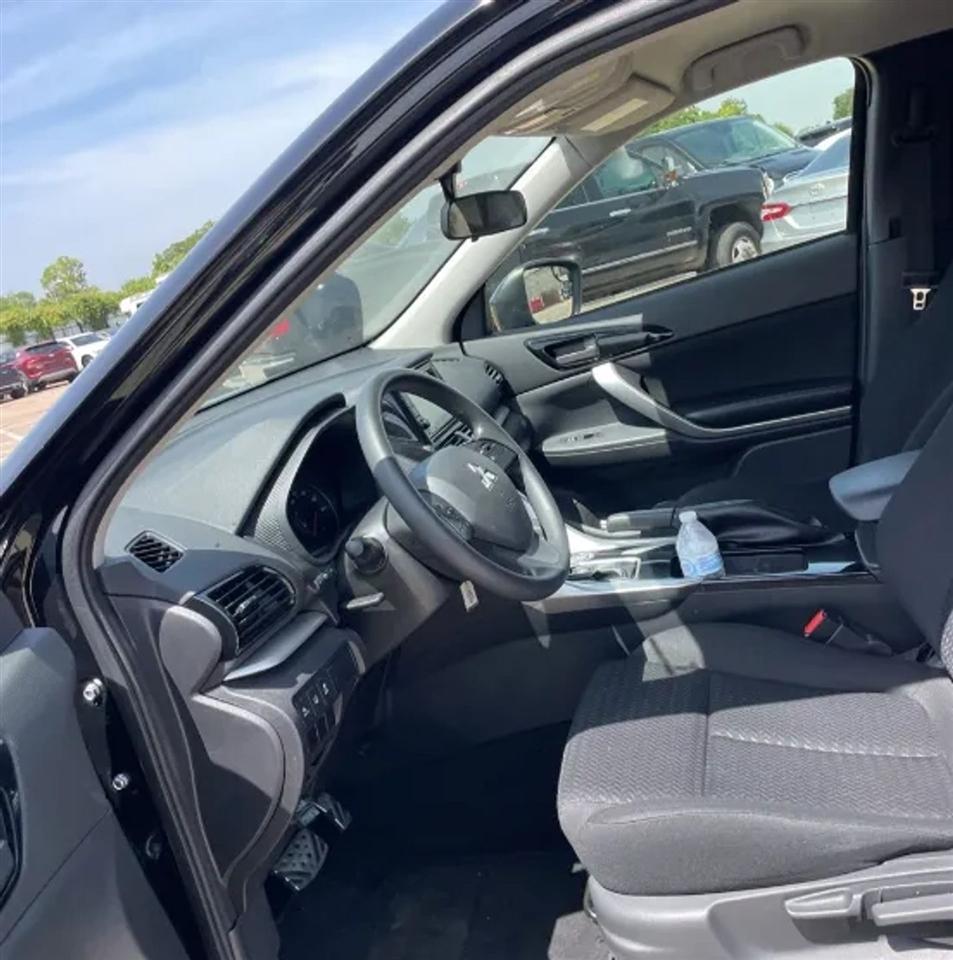 Mitsubishi Eclipse Cross  2023