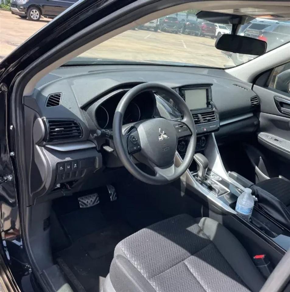 Mitsubishi Eclipse Cross  2023