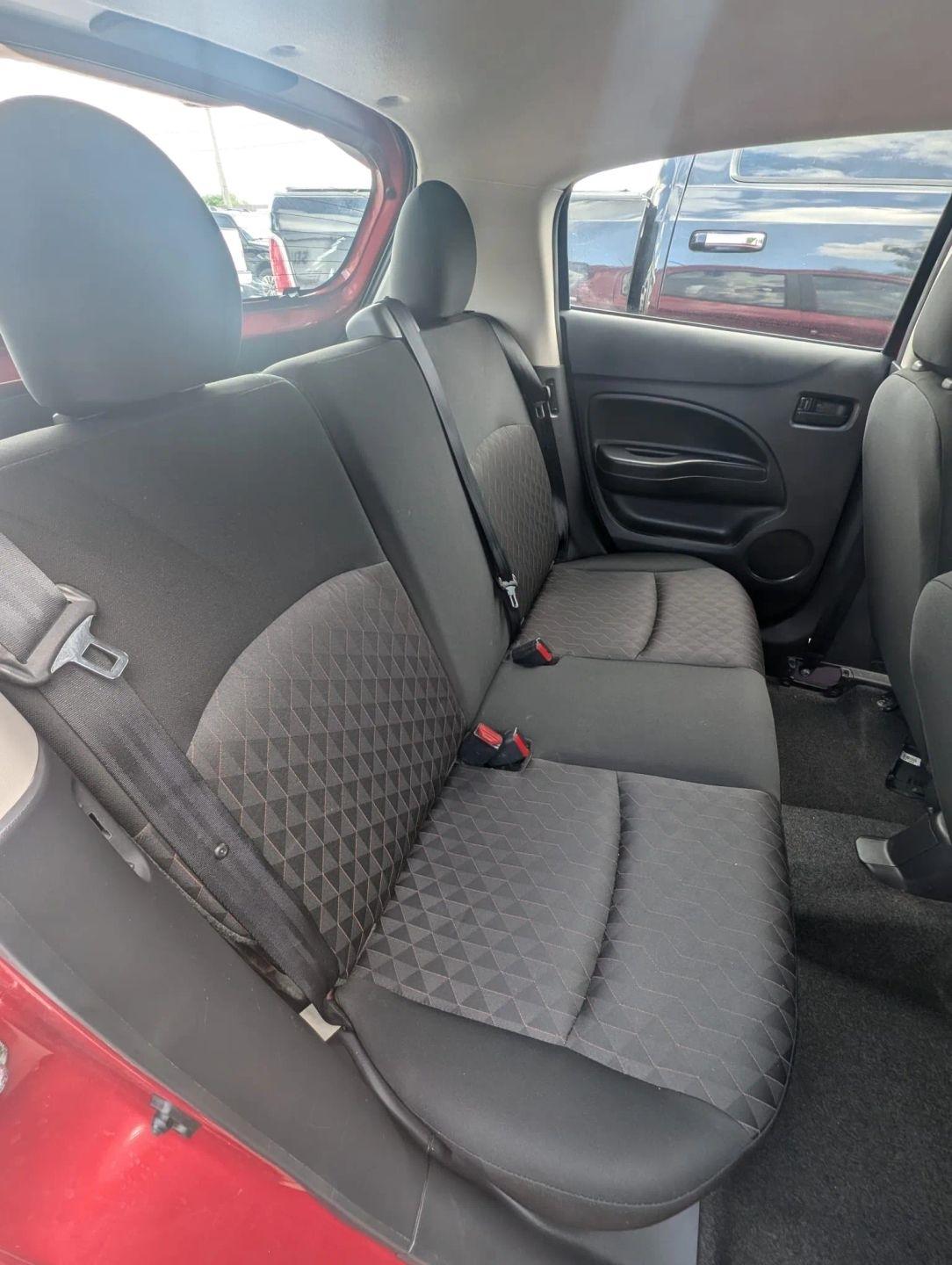 Mitsubishi Mirage  2021