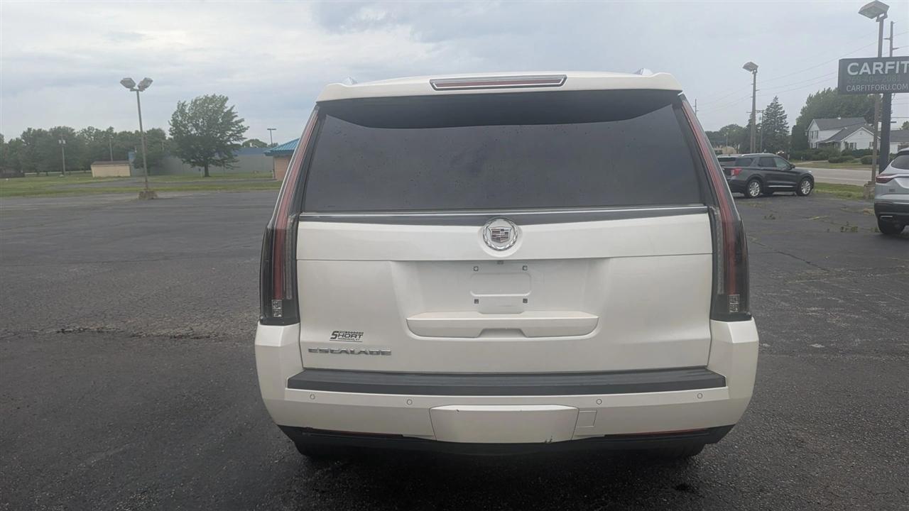 Cadillac Escalade  2015