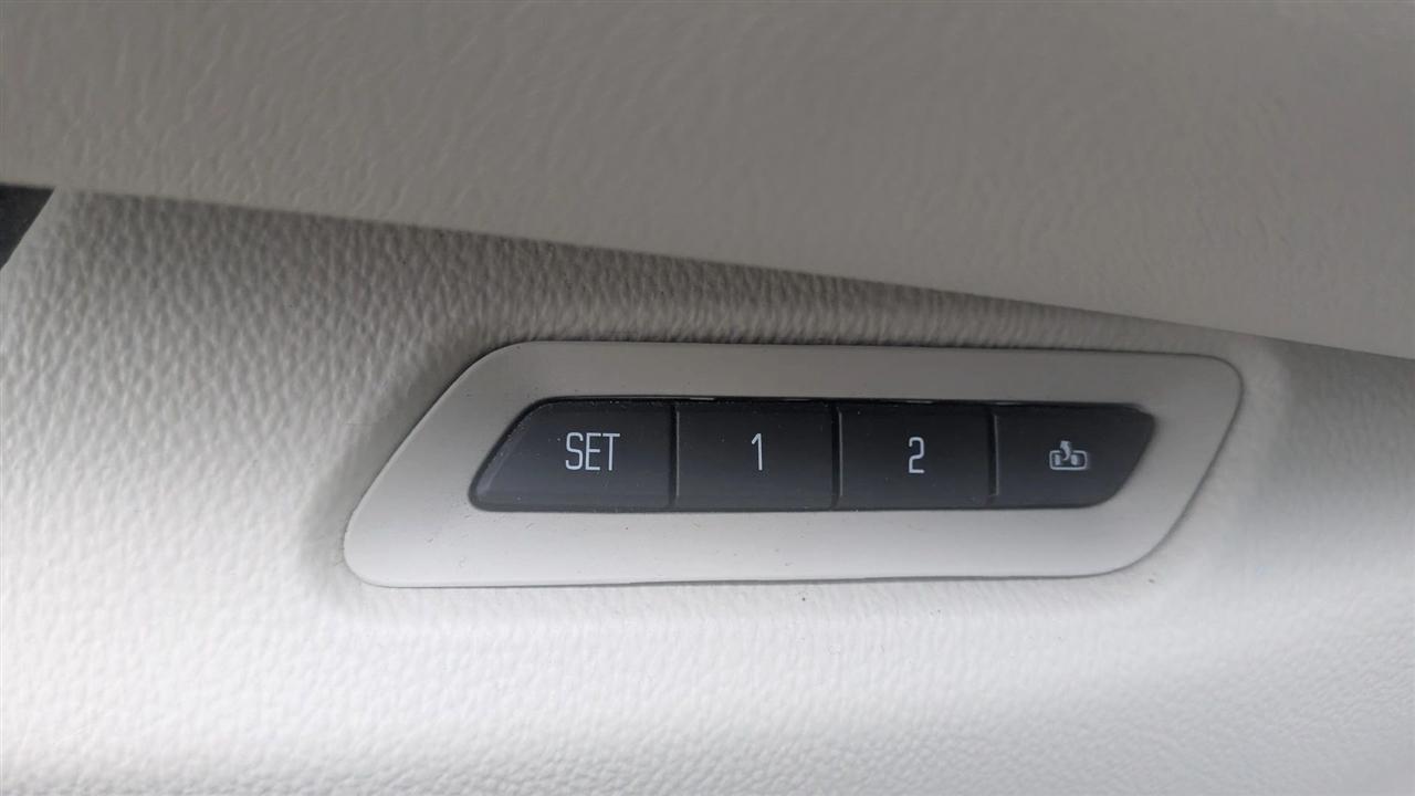 Cadillac Escalade  2015