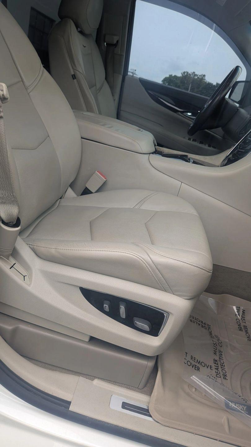 Cadillac Escalade  2015