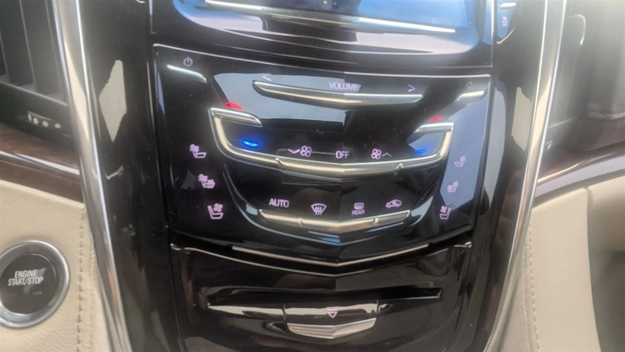 Cadillac Escalade  2015