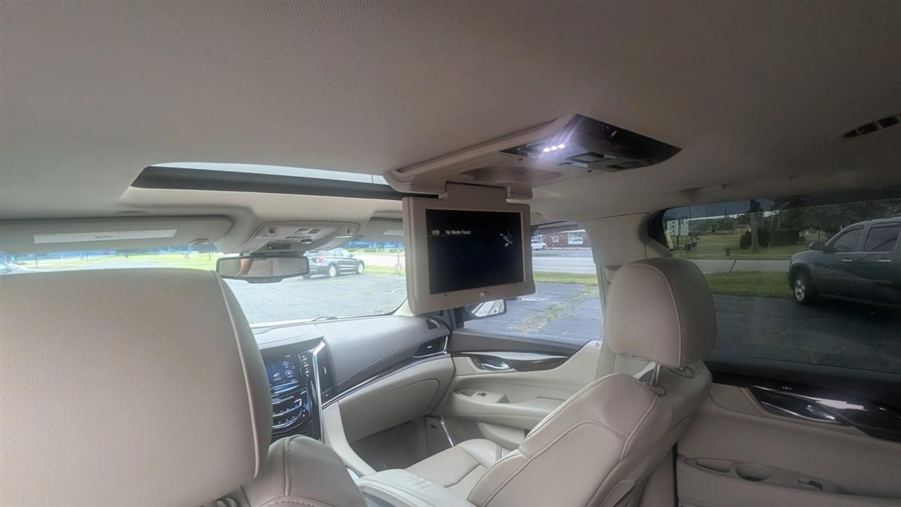 Cadillac Escalade  2015