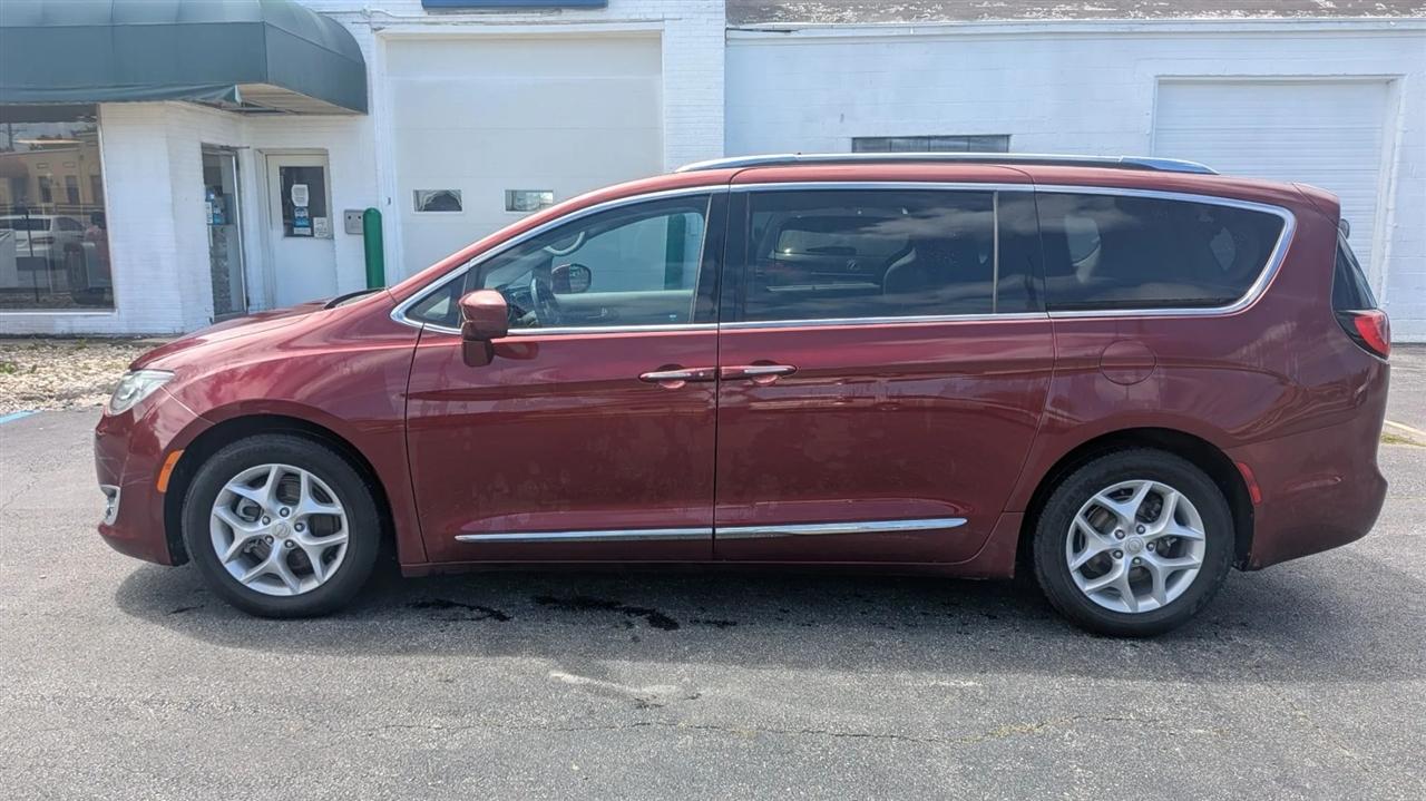 Chrysler Pacifica  2017