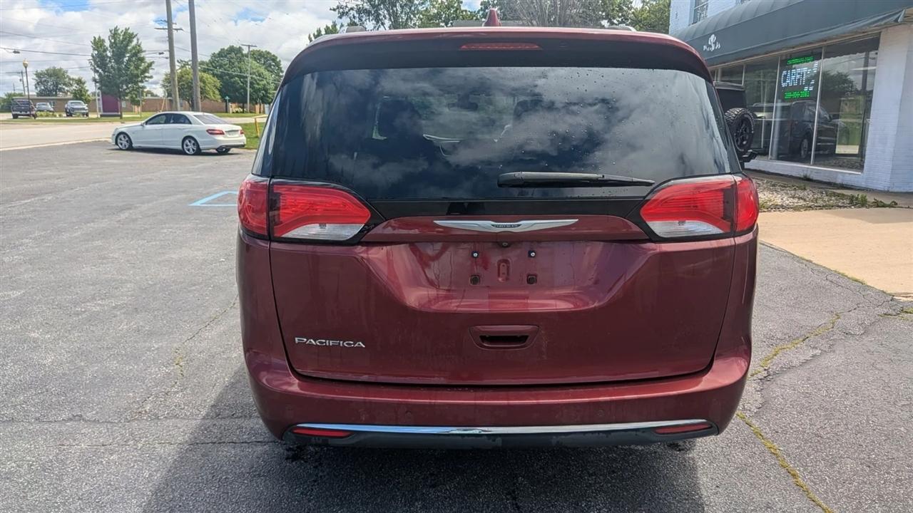 Chrysler Pacifica  2017