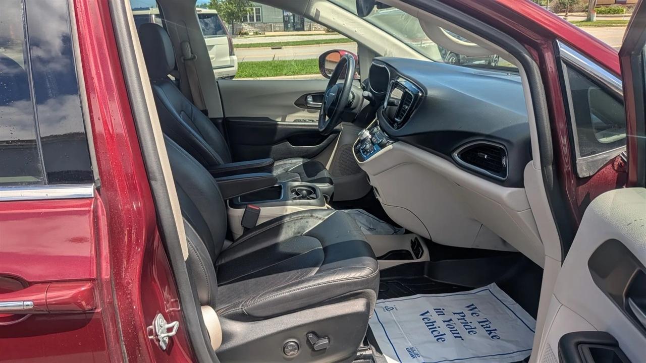 Chrysler Pacifica  2017
