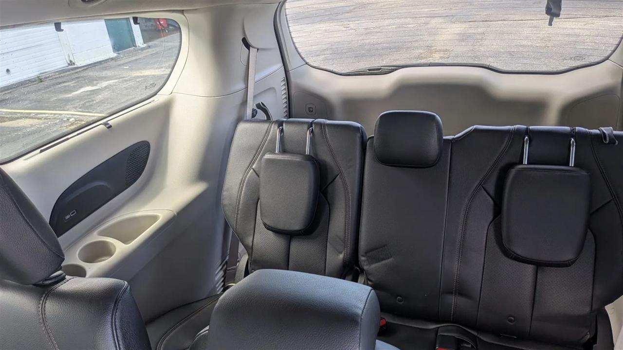Chrysler Pacifica  2017
