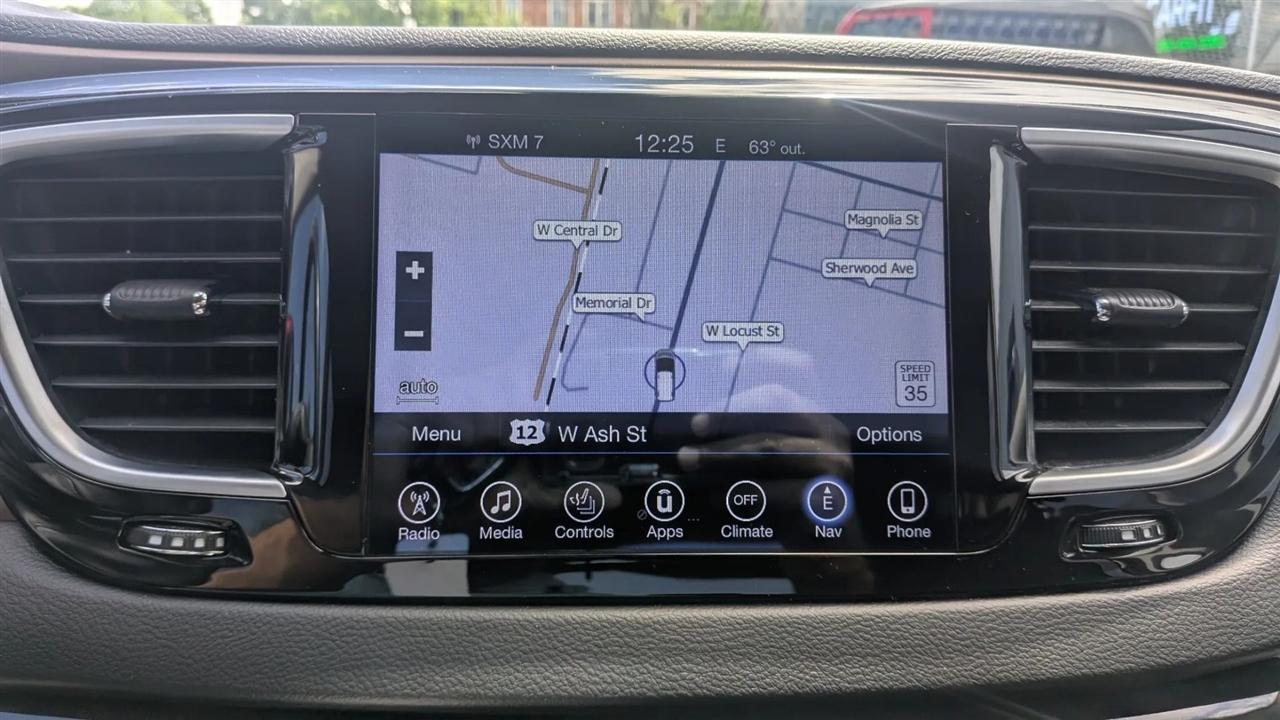 Chrysler Pacifica  2017
