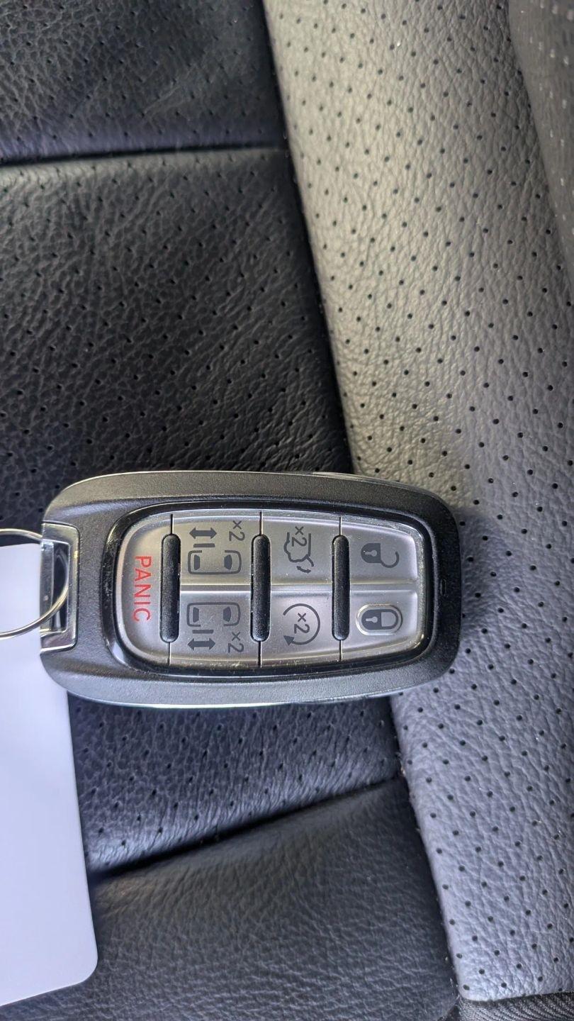 Chrysler Pacifica  2017