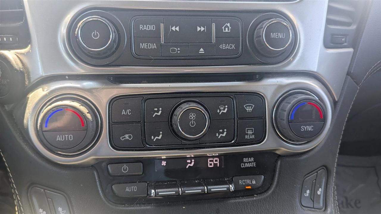 Chevrolet Suburban  2018
