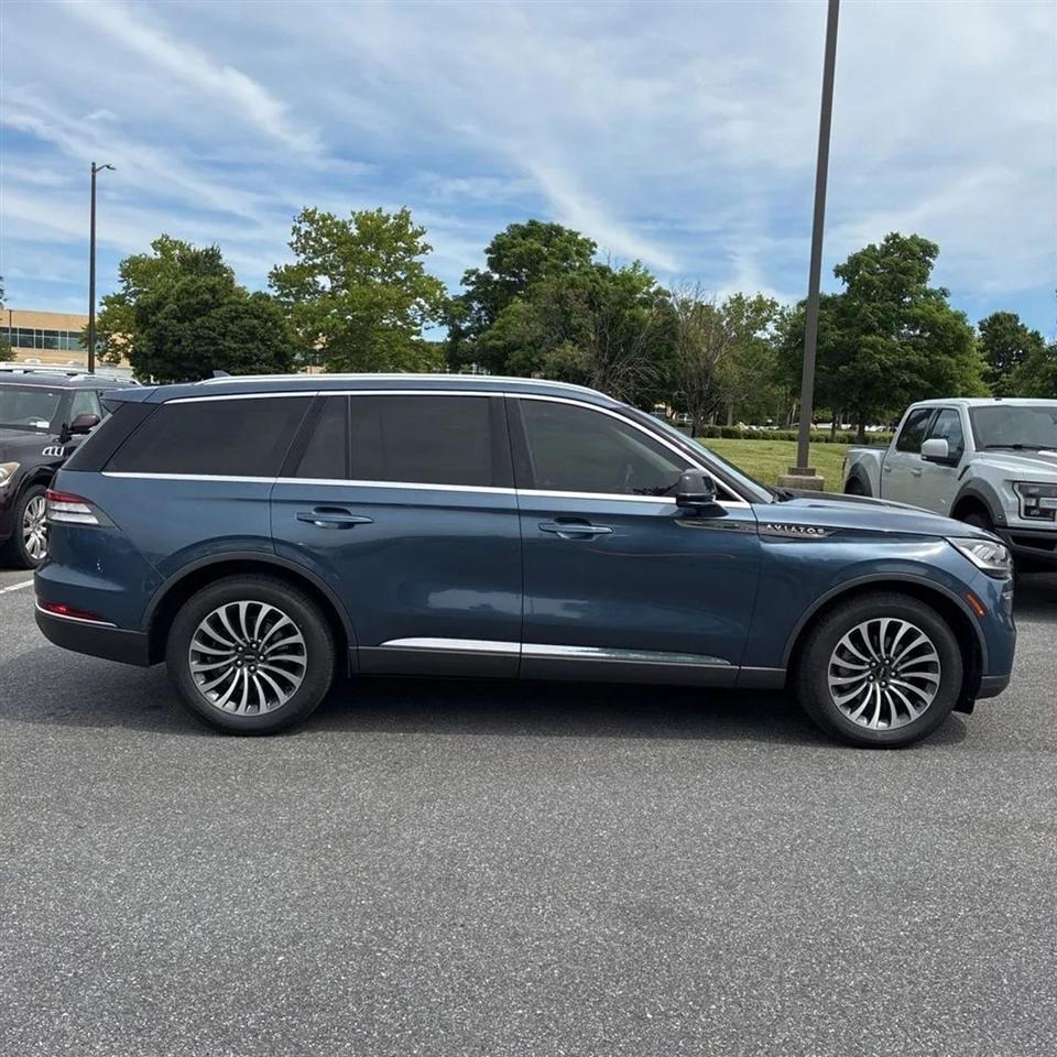 Lincoln Aviator  2020