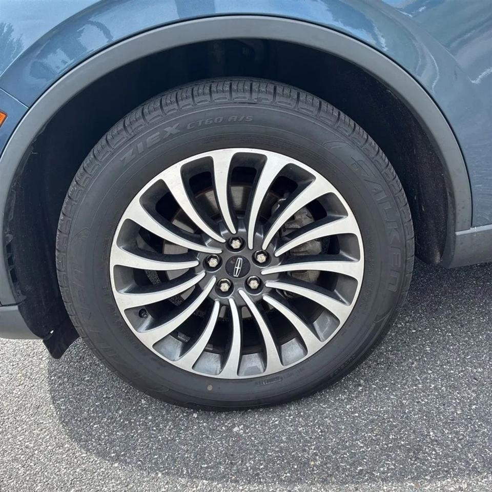 Lincoln Aviator  2020