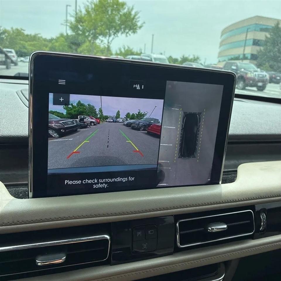 Lincoln Aviator  2020