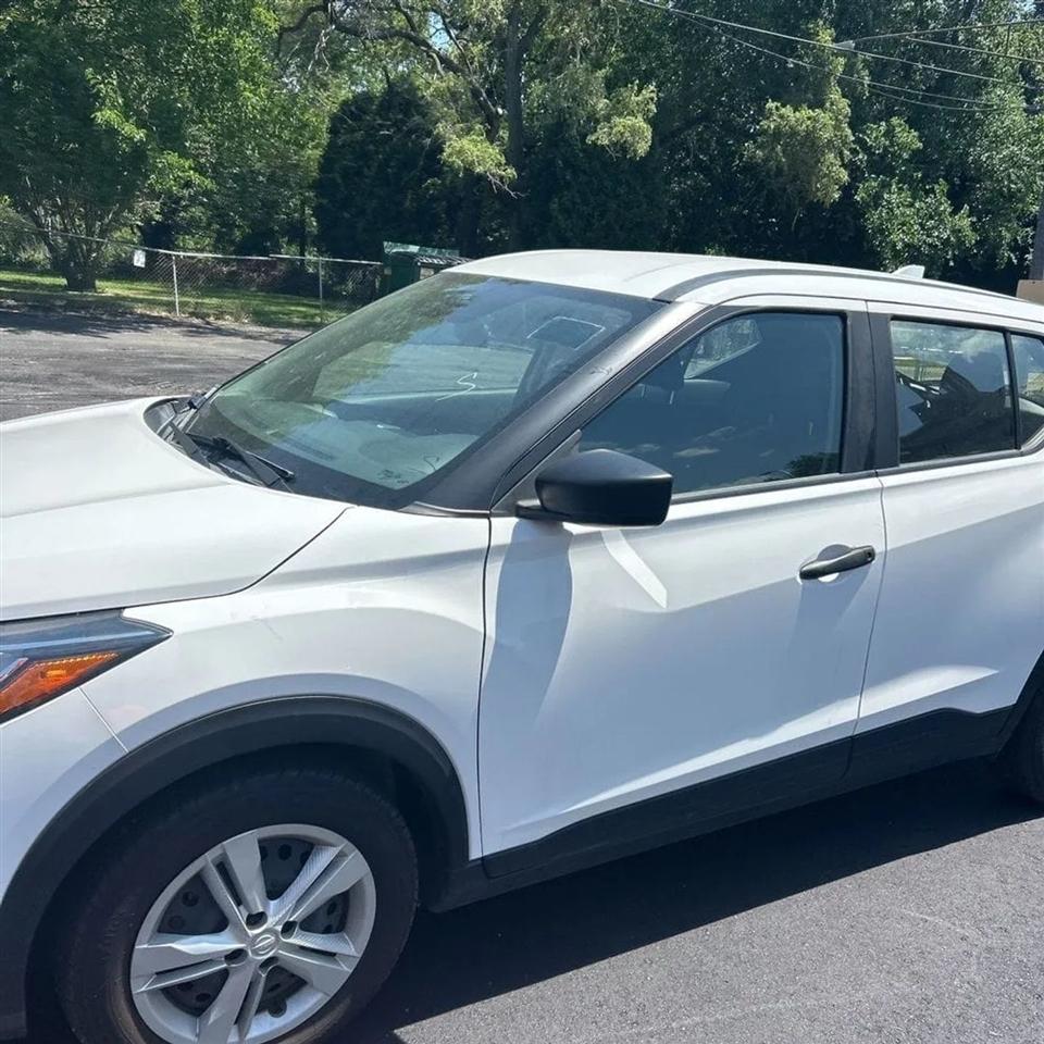 Nissan Kicks  2023