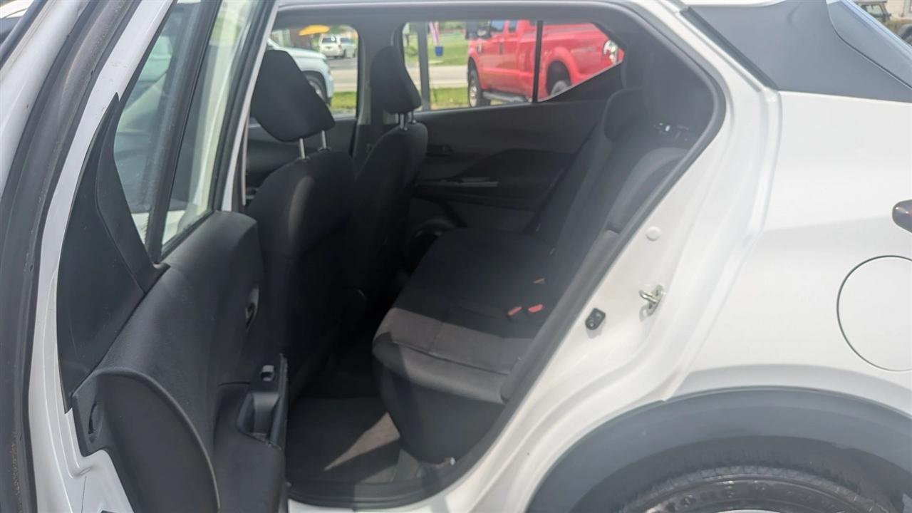 Nissan Kicks  2023