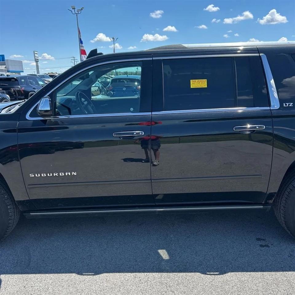 Chevrolet Suburban  2016
