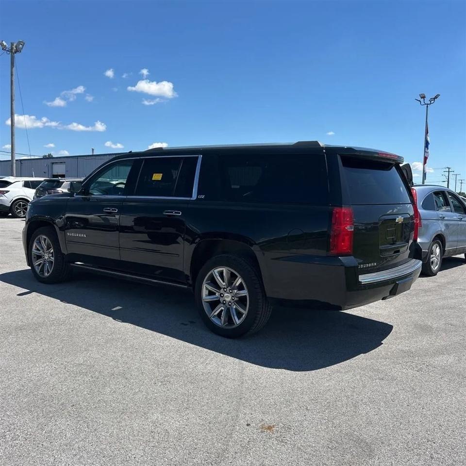 Chevrolet Suburban  2016