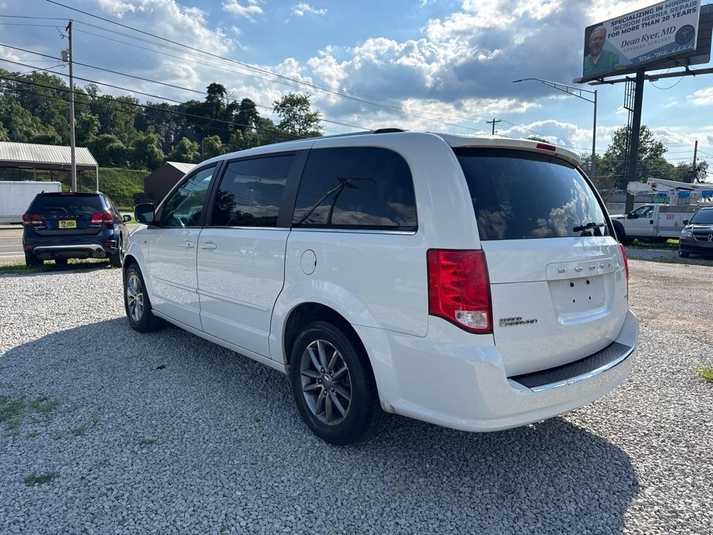 2014 Dodge Grand Caravan SXT 30th Anniversary - Photo 6