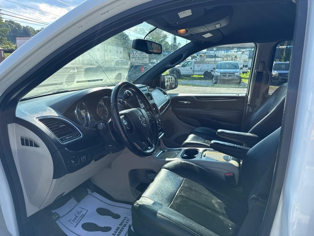 2014 Dodge Grand Caravan SXT 30th Anniversary - Photo 9