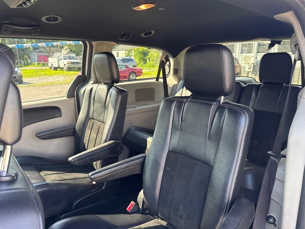 2014 Dodge Grand Caravan SXT 30th Anniversary - Photo 10