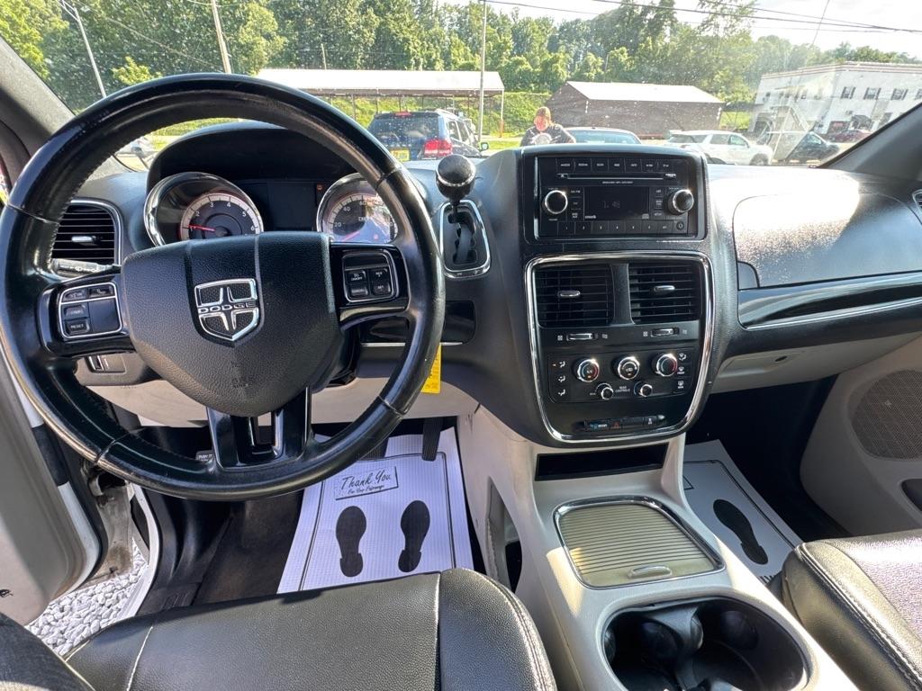 2014 Dodge Grand Caravan SXT 30th Anniversary - Photo 11