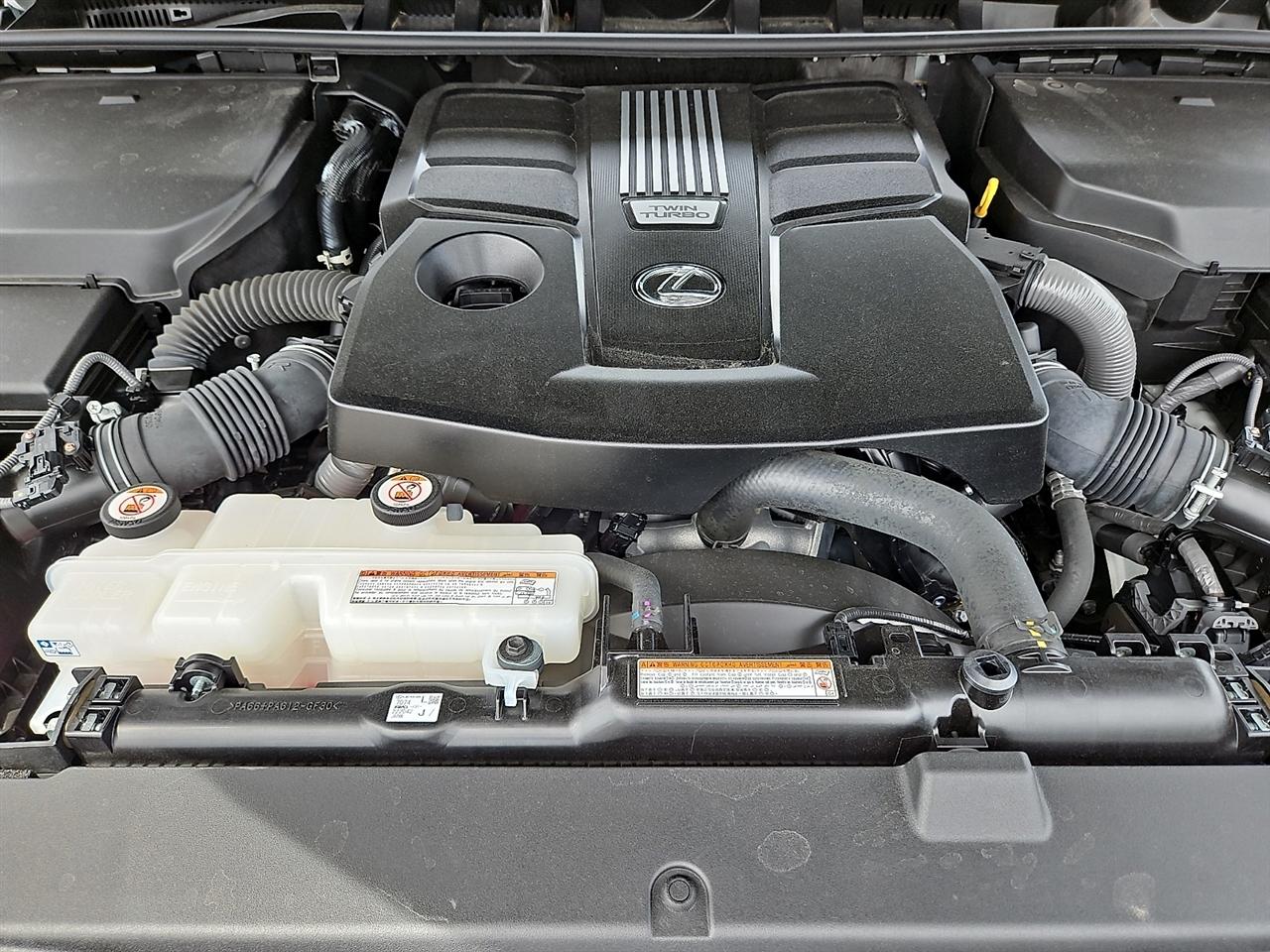 Lexus LX LX 600 Premium 4WD 2024