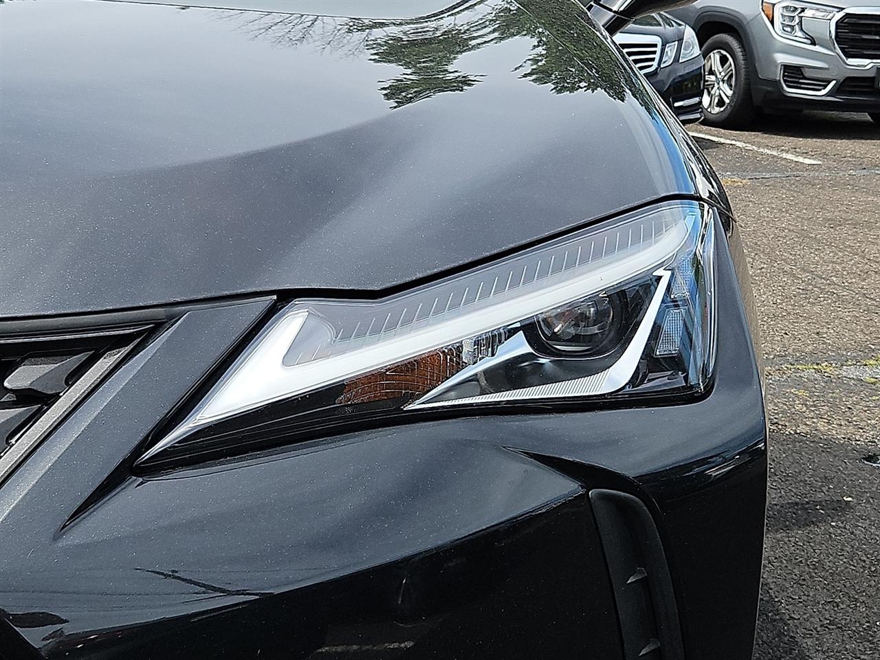Lexus UX UX 200 FWD 2022
